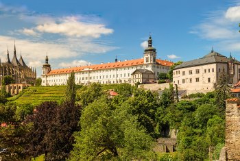 Private Day trips Bone Church - Prague to Kutna Hora - Prague Tours